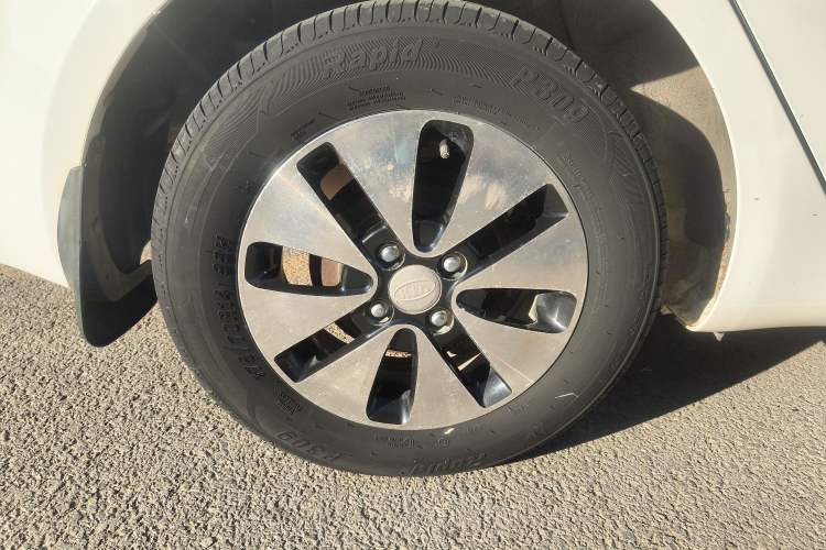 Used Kia K2 2012 Sedan 1.4L Automatic GLS Commemorative Edition
