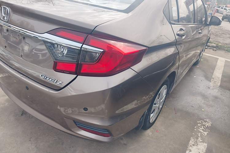 Used Honda Greiz 2016 1.5L CVT Classic Edition
