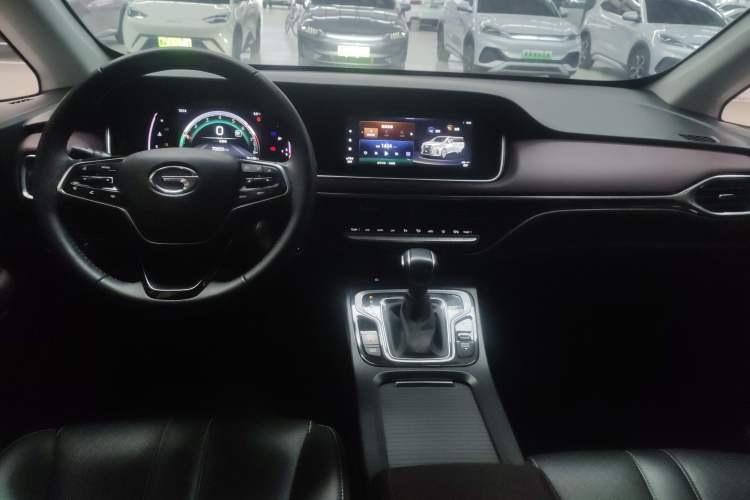 Used GAC Trumpchi M6 2021 270T DCT Luxury Edition (7 Seats)
