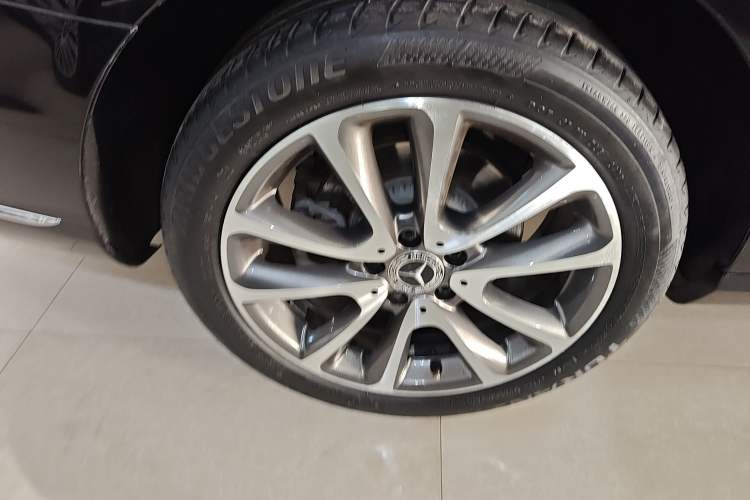 Used Mercedes-Benz E-Class 2018 Facelift E 200 L 4MATIC