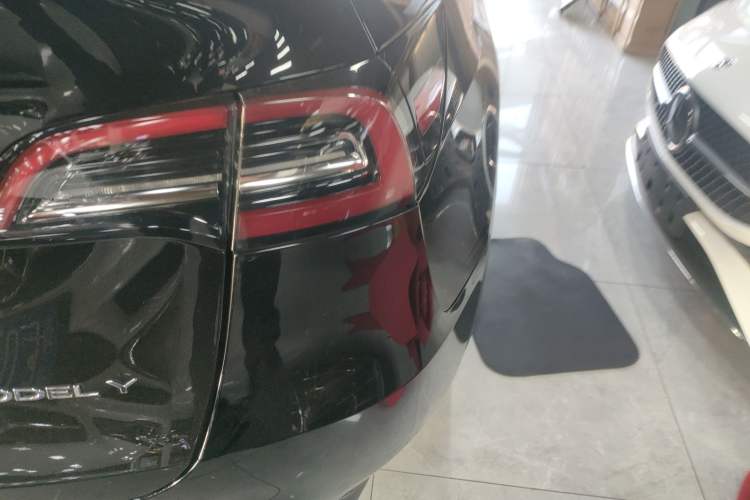 Used Tesla Model Y 2022 Rear-Wheel-Drive Version
