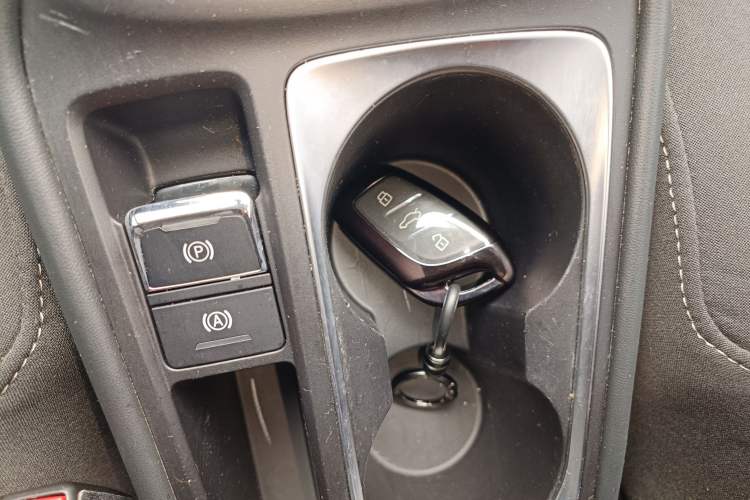 Used Roewe i5 2020 1.5L Automatic 4G Connected Linghao Edition
