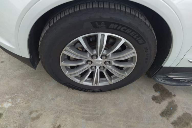 Used Cadillac XT5 2016 25T Luxury Model
