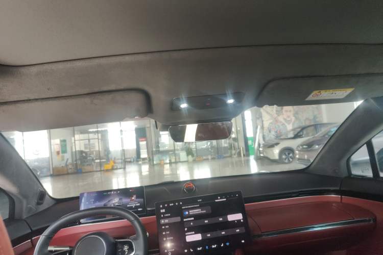 Used Hima Luxeed R7 2024 All-Electric 802 km Max