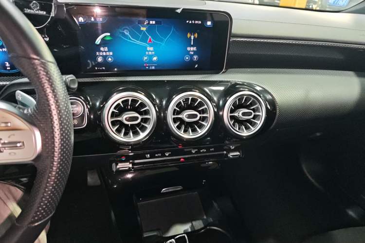 Used Mercedes-Benz A-Class 2020 Restyled A 200 L Sport Sedan Fashion Version
