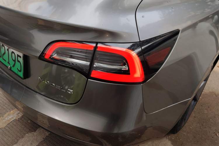 Used Tesla Model 3 2022 Rear-Wheel-Drive Version
