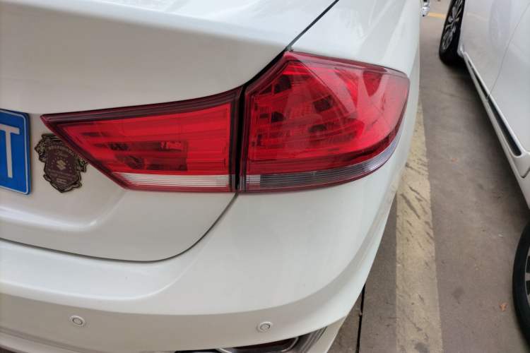 Used Suzuki Alivio 2015 1.6L Automatic Enjoyment Model
