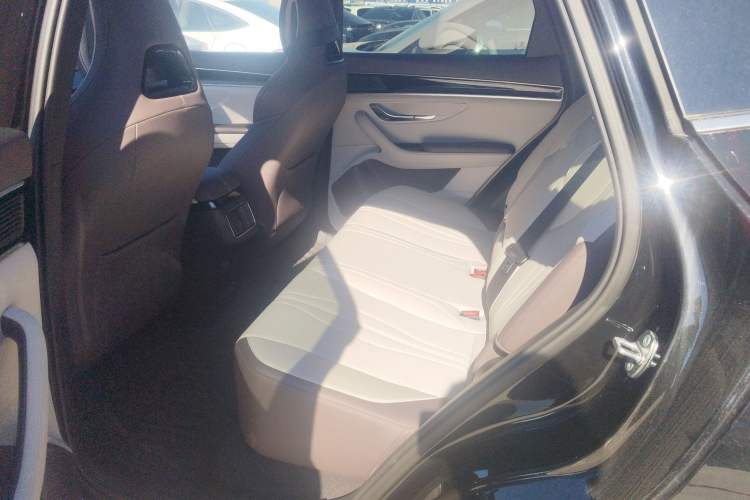 Used BYD Song PLUS New Energy 2025 EV Intelligent Driving Version 520km Premium Model
