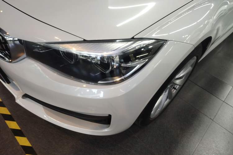 Used BMW 3 Series GT 2018 320i Sport Edition
