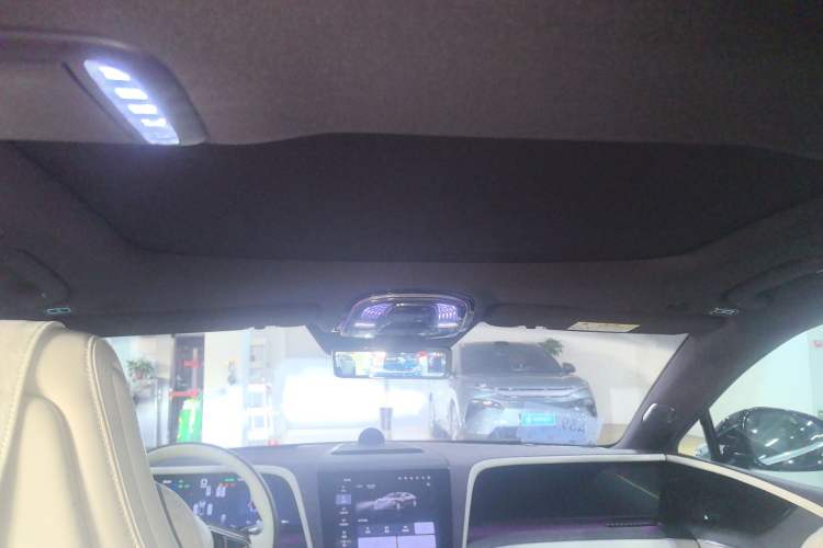 Used  U7 2025 EV Five-Seat Luxury Edition