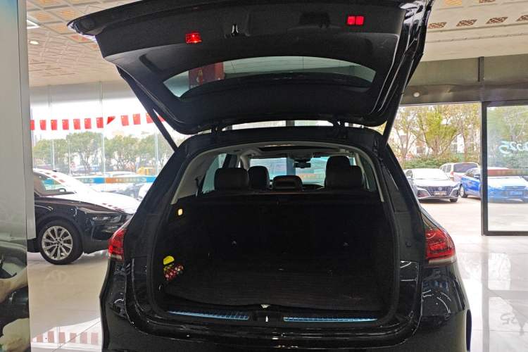 Used Mercedes-Benz GLE 2022 GLE 350 4MATIC Stylish Model
