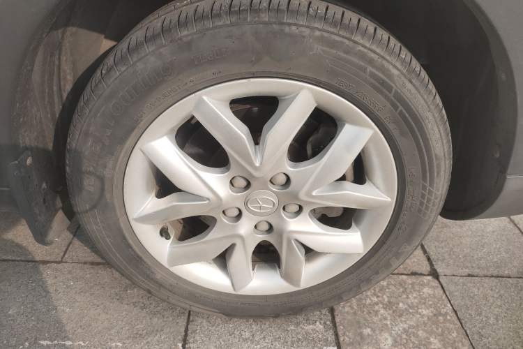 Used  Refine S3 2014 1.5L Manual Luxury Smart Model
