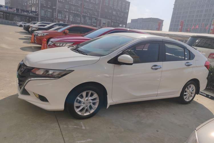 Used Honda Gienia 2017 1.5L CVT Classic Edition
