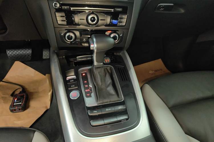 Used Audi Q5 2017 Plus 40 TFSI Technology Model