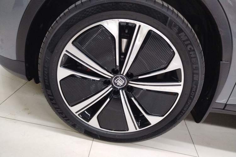 Used BYD Tang New Energy 2022 DM-p 215KM Four-Wheel Drive Flagship Model