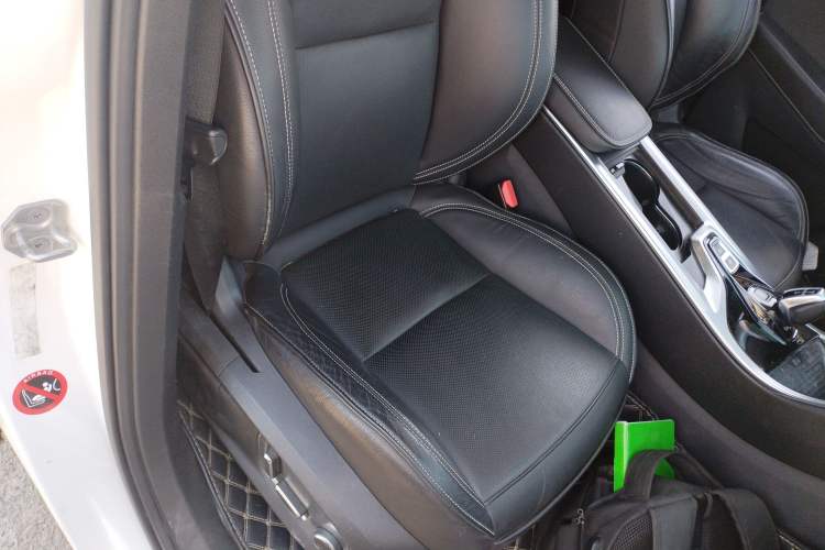 Used Lynk & Co 01 2017 2.0T Two-Wheel Drive Pro Edition
