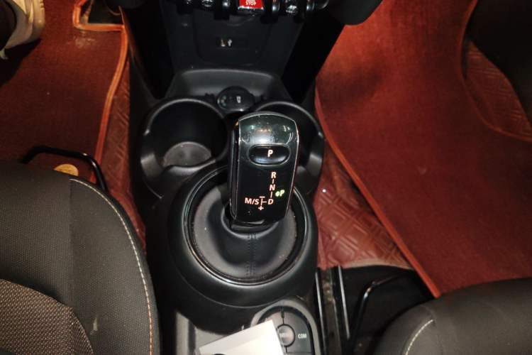 Used  MINI 2018 1.5T ONE PLUS
