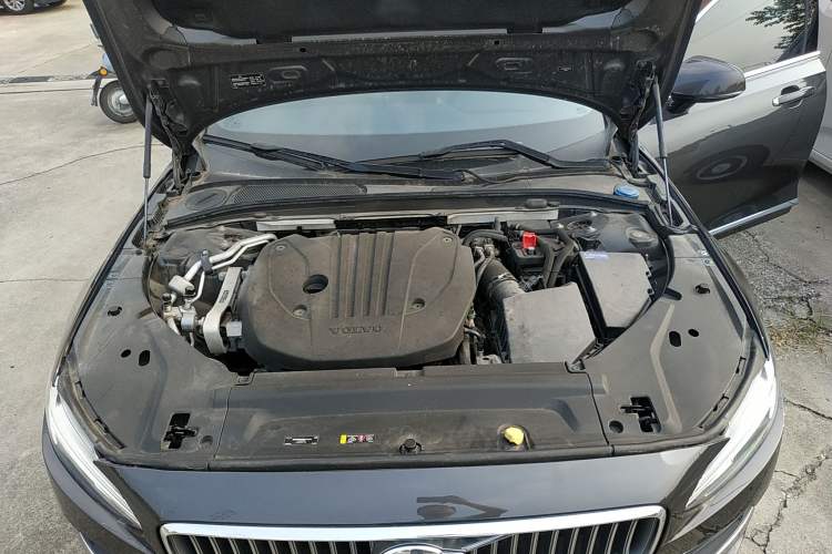 Used Volvo S90 2022 B5 Zhiyi Luxury Edition
