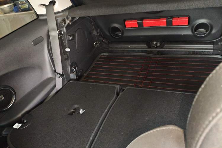 Used  MINI 2016 1.5T COOPER SEVEN
