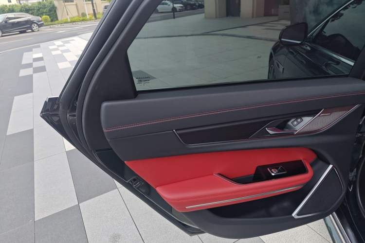 Used Jaguar XFL 2023 XFL 2.0T P250 Two-Wheel-Drive Elite Sport Edition
