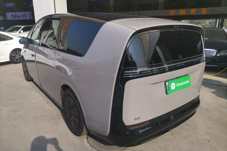 Used Li Auto MEGA 2024 Ultra Model