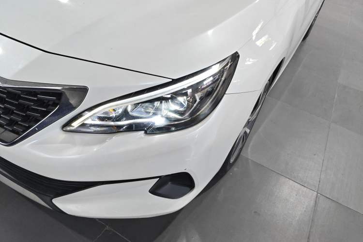 Used Peugeot 408 2019 360THP Automatic Luxury Edition China VI Standard
