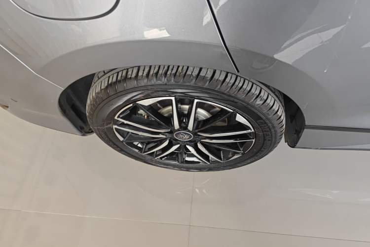 Used BYD Qin L 2025 EV 545KM Excellence Edition
