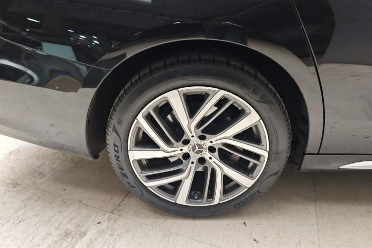 Used Mercedes-Benz E-Class 2024 E 300 L Stylish Model