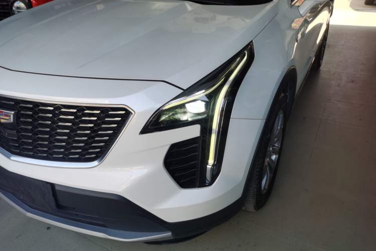 Used Cadillac XT4 2021 28T Two-Wheel Drive Leading Version
