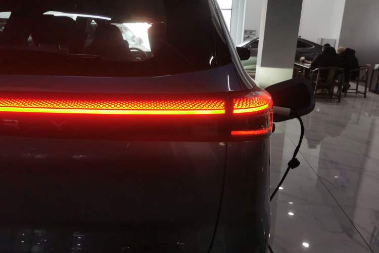 Used Chery Tiggo 8 PLUS C-DM 2025 1.5T 116 km Prestige Version 5 Seats
