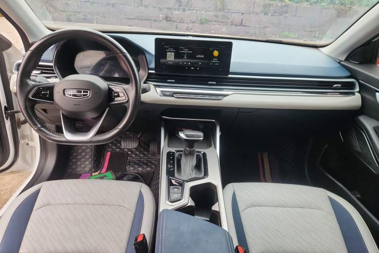 Used Geely Auto Emgrand 2022 4th Generation 1.5L CVT Flagship Model
