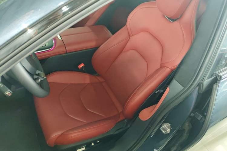 Used  SU7 2024 Four-Wheel Drive Ultra-Long Range Advanced Intelligent Driving Max Edition
