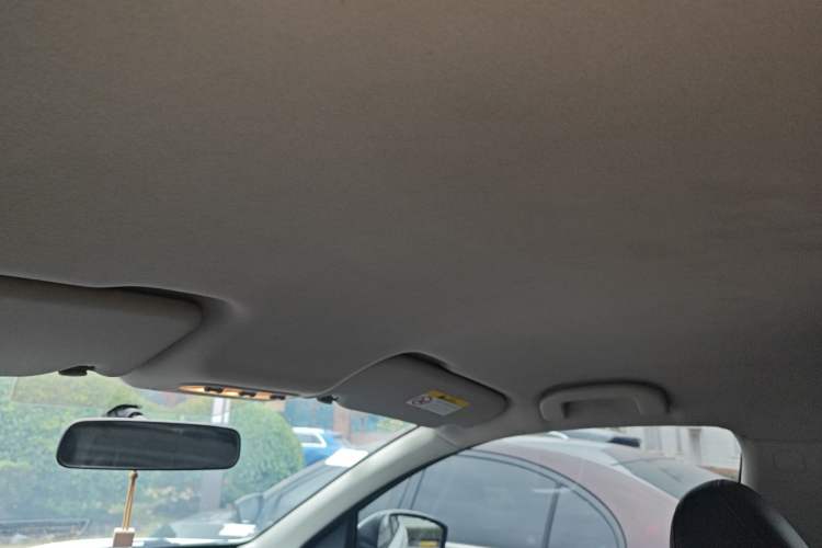 Used Venucia T70 2015 2.0L Manual RuiQu Version