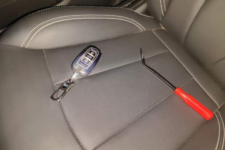 Used Geely Auto Vision X3 2019 Upgraded Model 1.5L CVT Elite Version