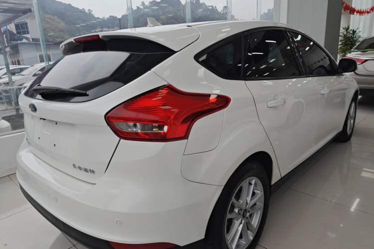 Used Ford Focus 2017 Hatchback 1.6L Automatic Fashion Edition Smart Drive Version