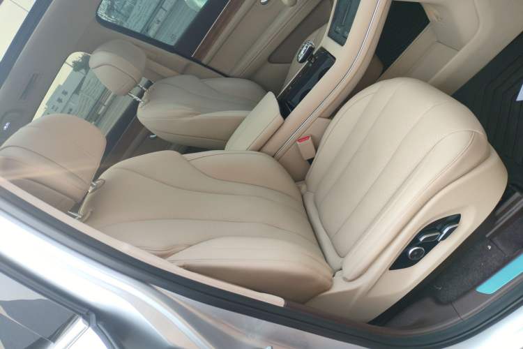 Used Hima AITO M7 2024 1.5T Rear-Drive Plus Version 5 Seats
