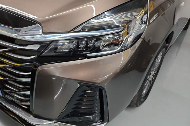 Used Buick GL8 2023 Land Executive Class 652T Luxury Model
