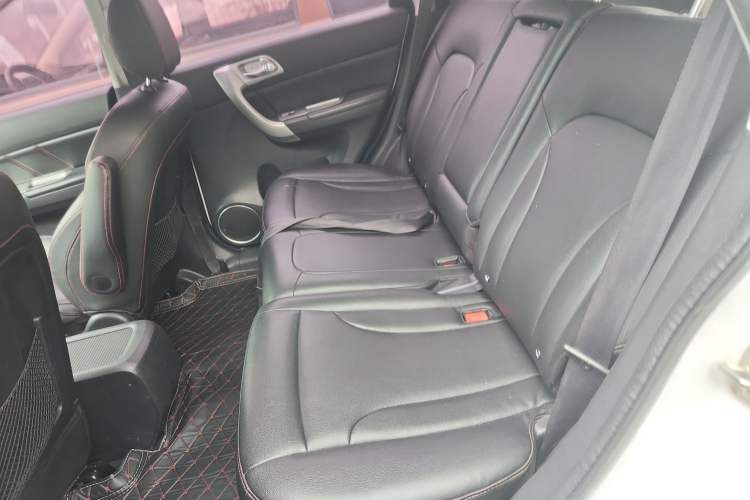 Used Haval H6 2013 Upgraded Model 1.5T Manual Two-Wheel Drive Elite Version