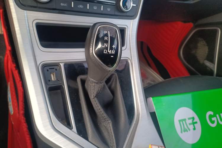 Used Geely Auto Vision 2019 Upgraded Model 1.5L CVT Luxury Version China VI Standard
