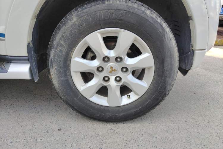 Used Mitsubishi Pajero 2019 3.0L Automatic Luxury Edition
