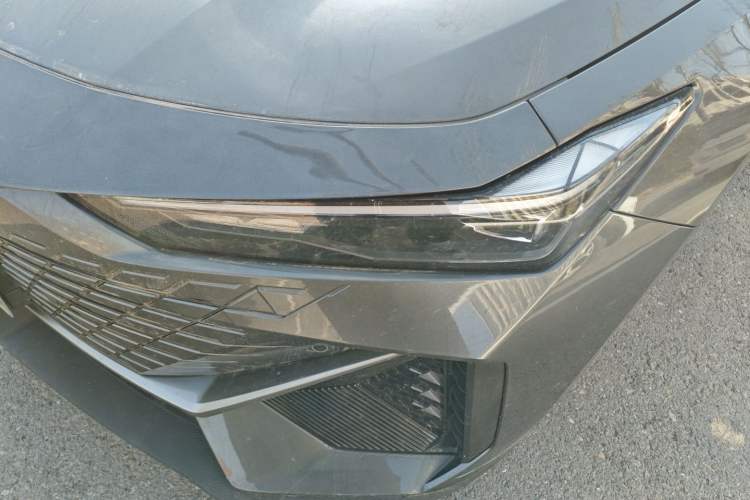 Used Changan UNI-V 2023 1.5T Prestige Model
