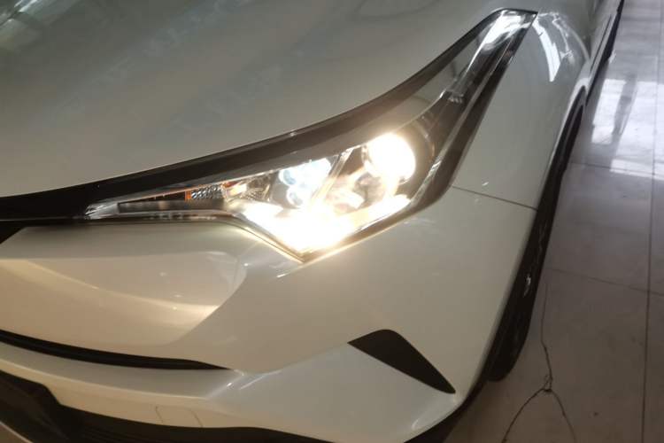 Used Toyota IZOA 2020 2.0L Enjoy Edition
