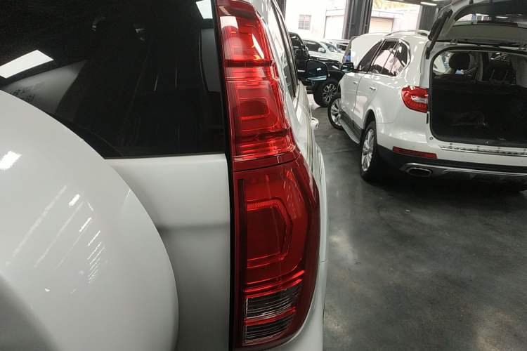 Used Haval H9 2017 2.0T Gasoline 4x4 Premium 5-Seater
