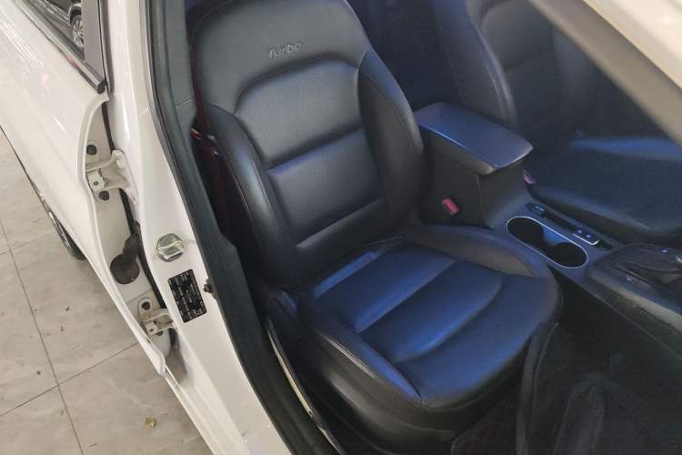 Used Hyundai Elantra 2020 1.4T Dual-Clutch Xuan Dong · Dynamic Version
