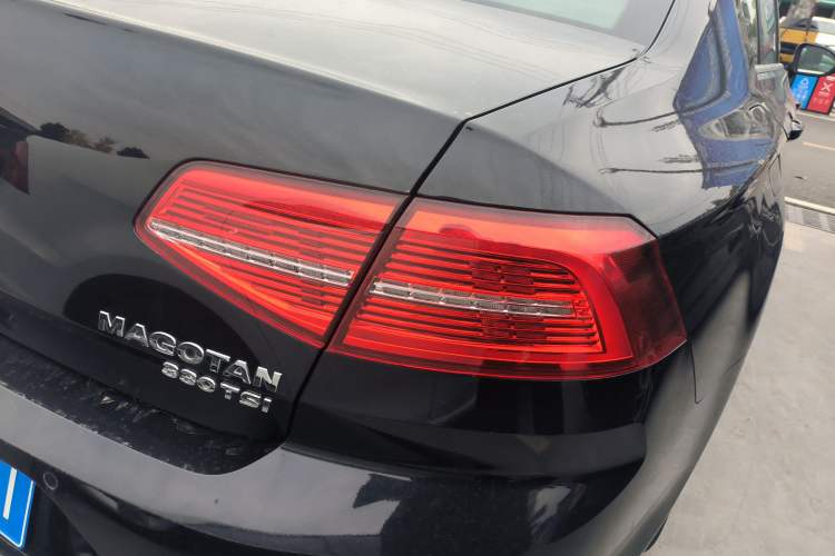 Used Volkswagen Magotan 2019 330TSI DSG Leading Edition China V Standard
