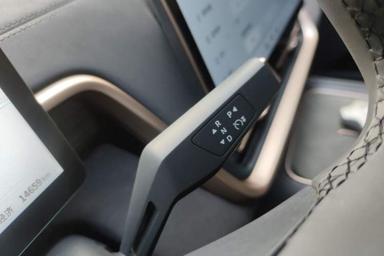 Used  eπ008 2025 210Max Rui Edition 6-Seater
