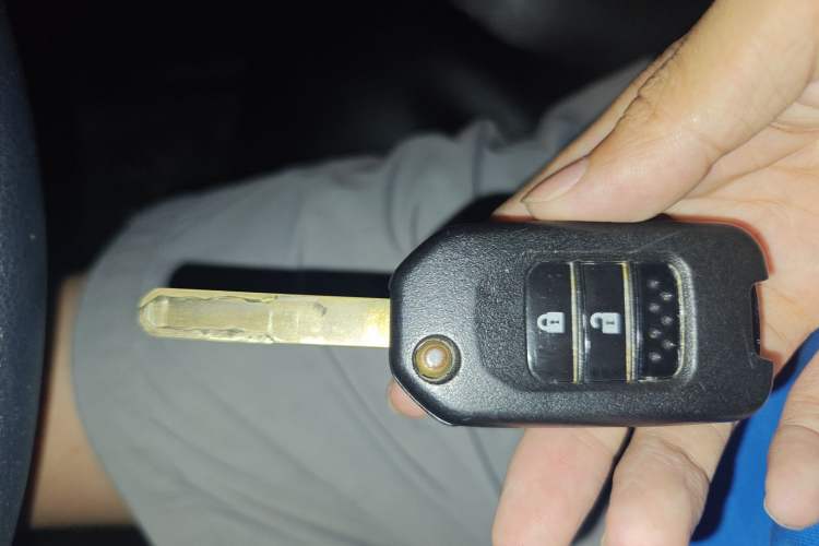 Used Honda CR-V 2016 2.0L two-wheel drive Urban Edition
