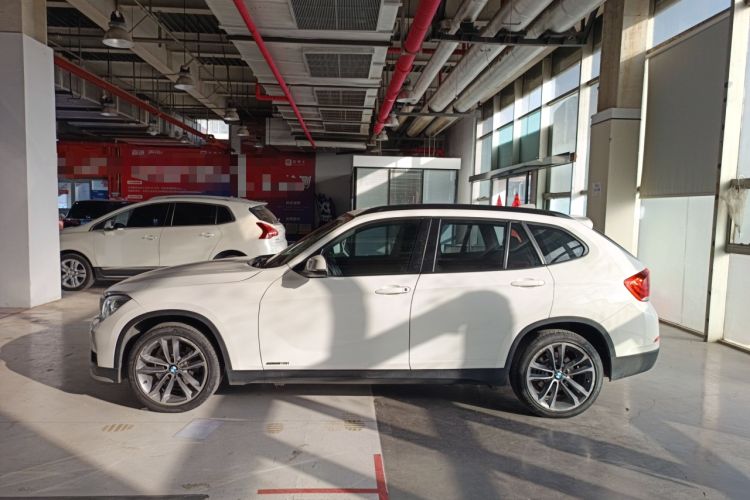 Used BMW X1 2015 sDrive18i Leading Edition
