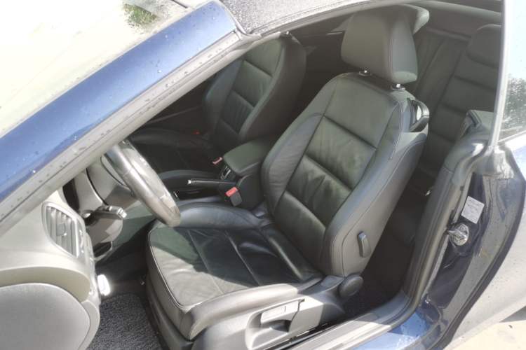 Used Volkswagen Golf 2012 1.4TSI Luxury Convertible Edition
