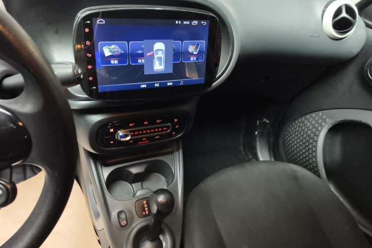 Used  forfour 2018 1.0L 52 kW Dynamic Edition